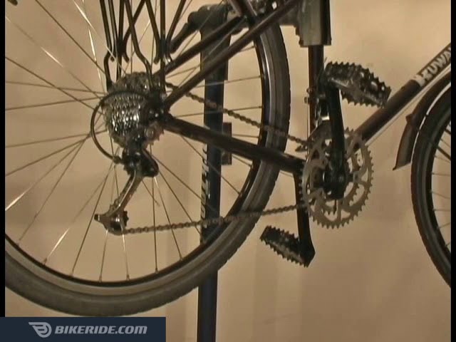 how to put rear wheel back on bike